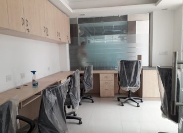 Office for Rent in Omaxe Square