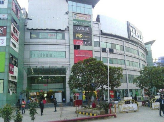 Furnished Office Space in Sahara Mall on MG Road - Prithvi Estates