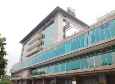 Pre-Rented Office in Saket DLF South Court 9810025287