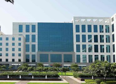 Commercial Office for Sale in DLF Prime Towers in Okhla 1