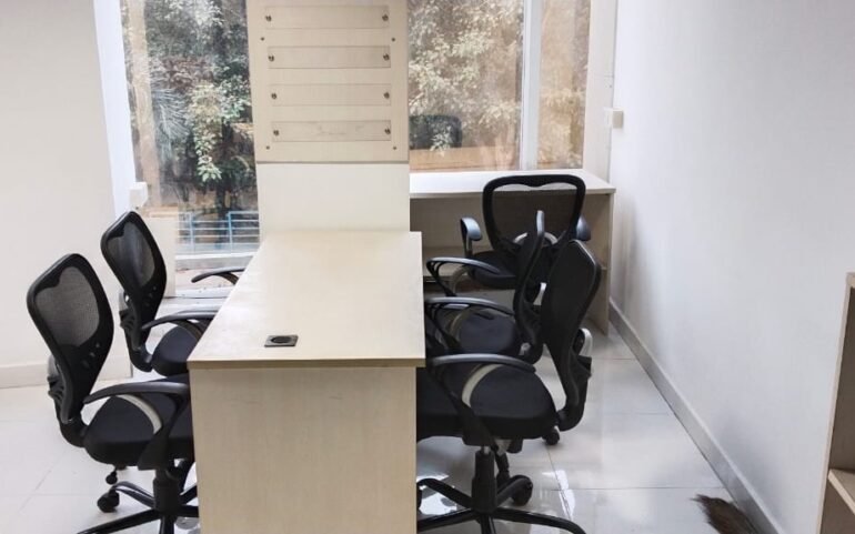 Office for Rent in Jasola | Omaxe Square 9873925287