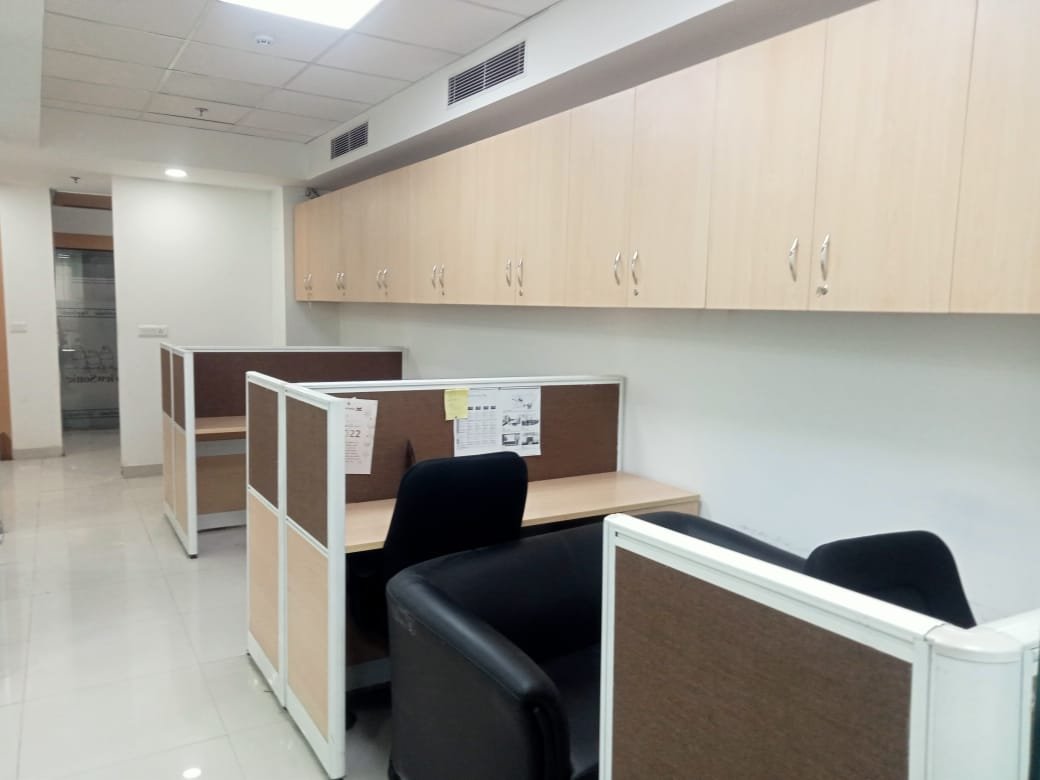 Property Consultant in Jasola DLF Tower