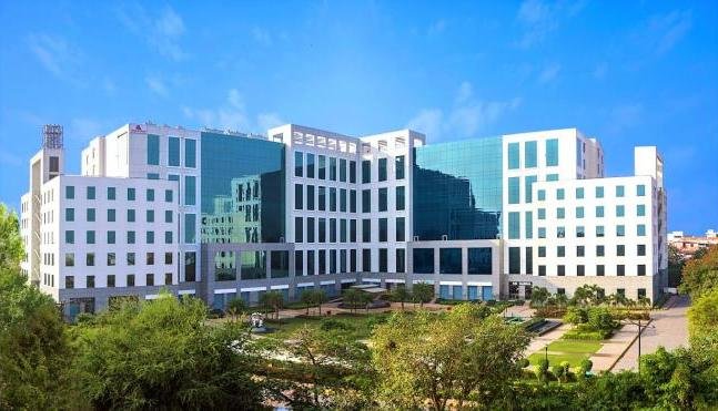 Commercial Office Space in DLF Prime Tower Okhla