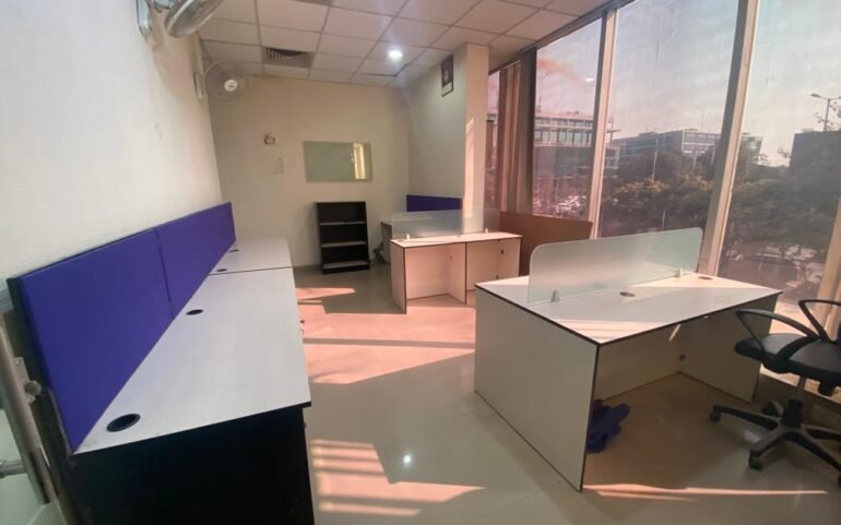 Furnished Office Space in Omaxe Square Jasola