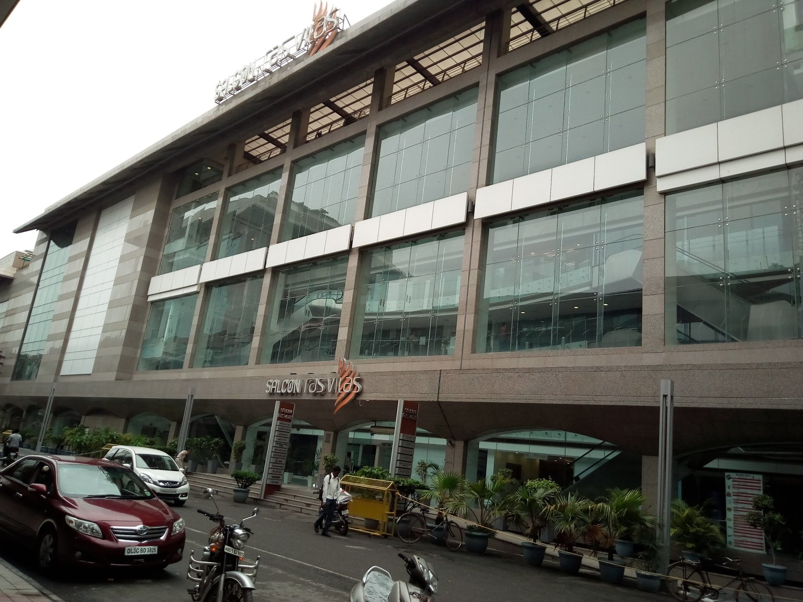 Salcon Rasvilas – Commercial Leasing in Saket
