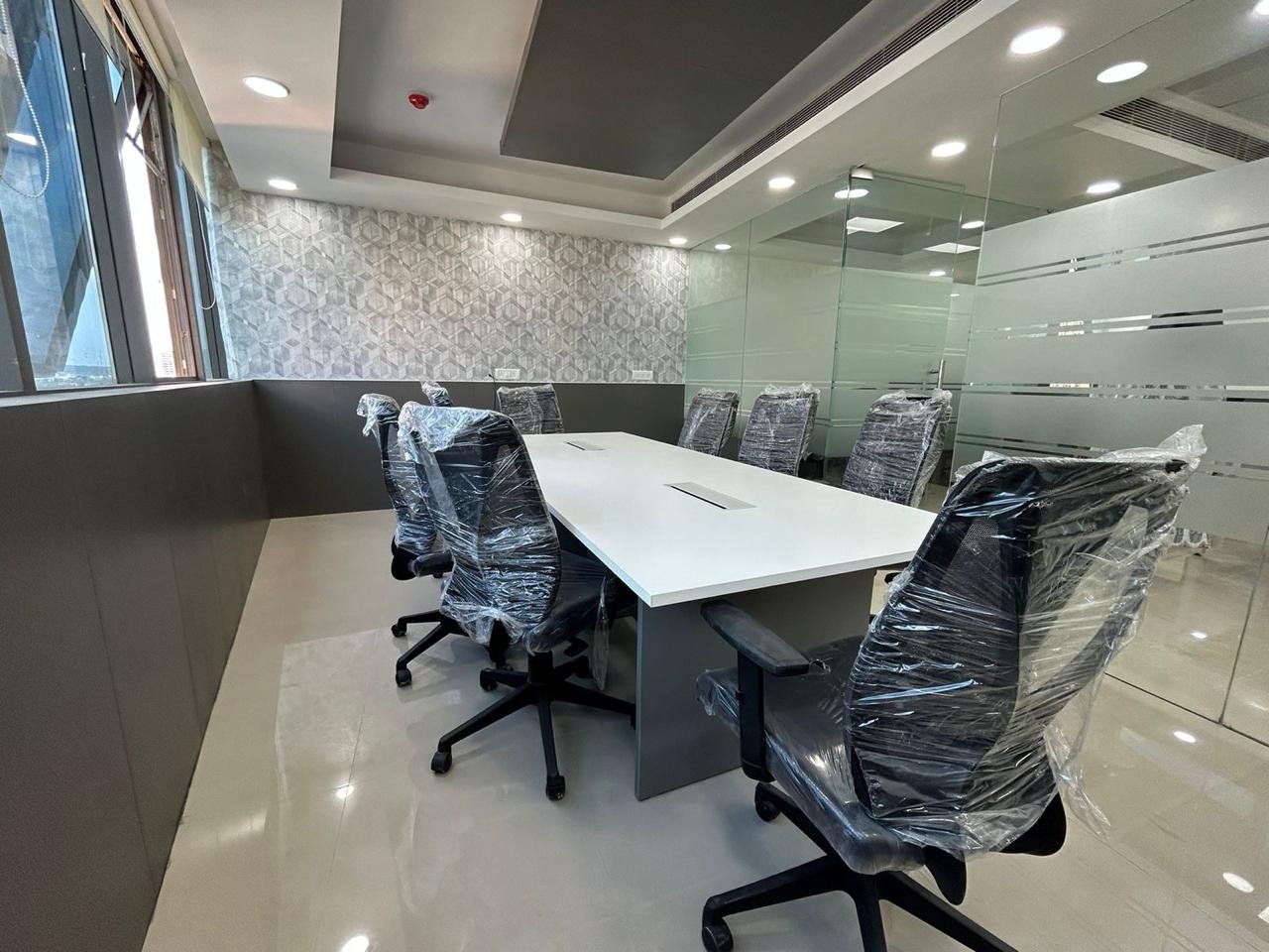 Office Space for Lease in Palm Springs Plaza
