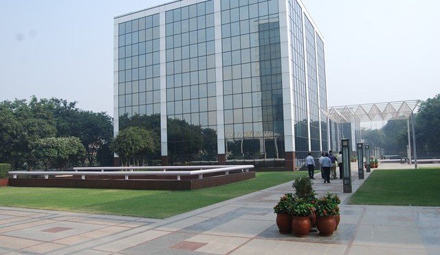 Pre Leased Property for Sale in DLF Corporate Park