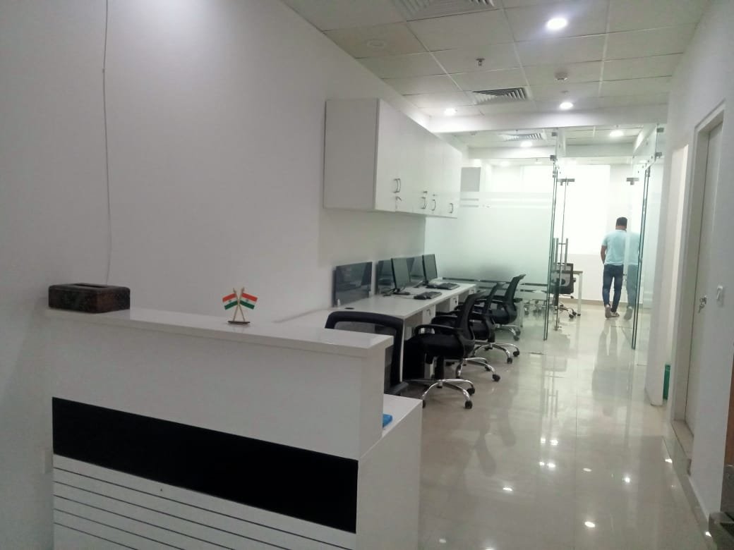 DLF Prime Towers – Ready to Move Office Space in Okhla
