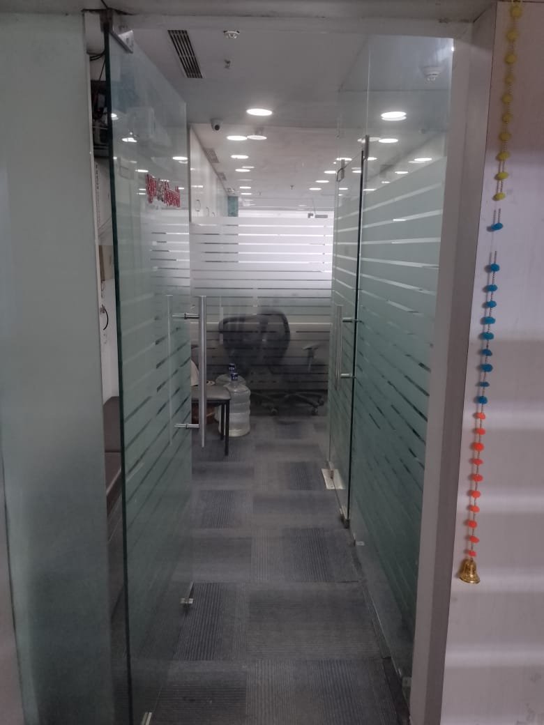DLF Towers | Resale Furnished Office in Jasola