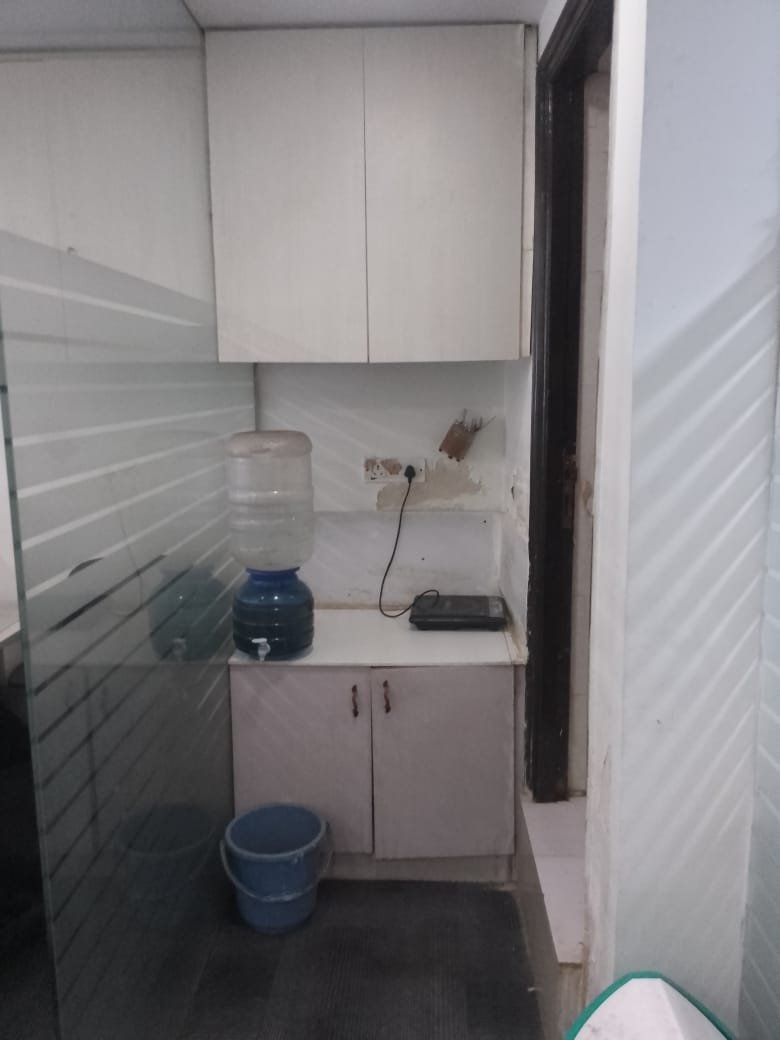 DLF Towers | Resale Furnished Office in Jasola