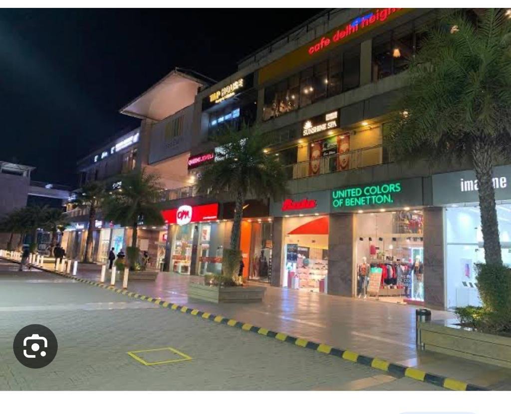 Retail Shop/Showroom for Rent in Good Earth City Centre