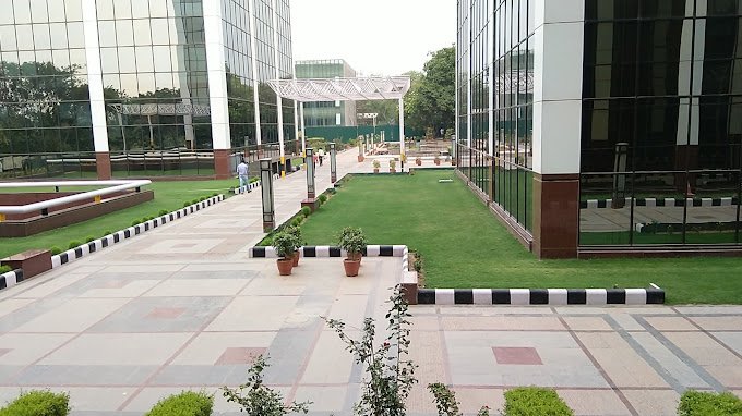 Pre Leased Property in DLF Corporate Park