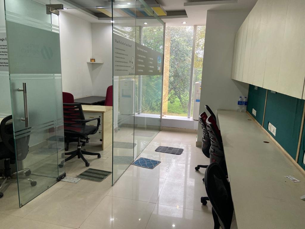 OfficeSpace in Delhi | Omaxe Square 9873925287