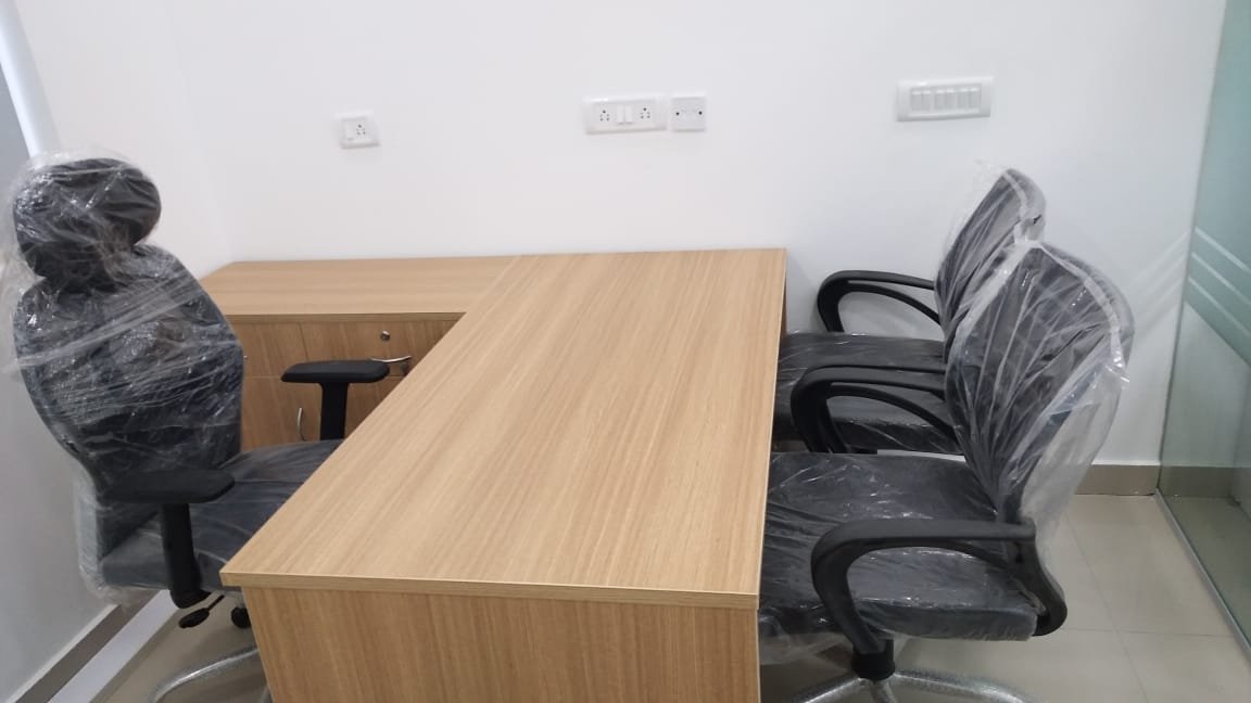 Office in DLF Prime Towers | Real Estate Agents in Delhi