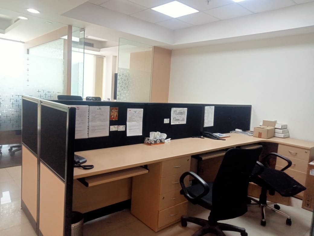DLF Towers – Office Space near Metro Station