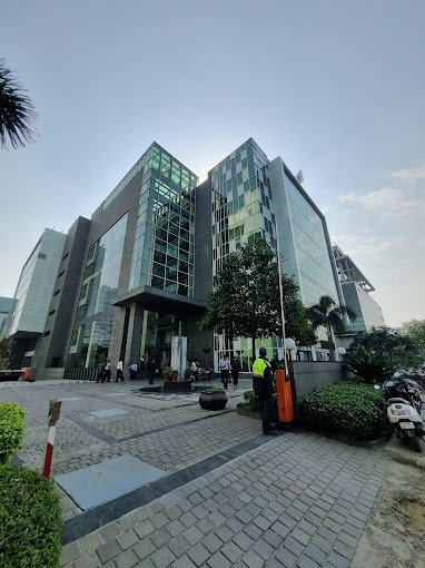 Office in South Delhi Uppals M6 Jasola