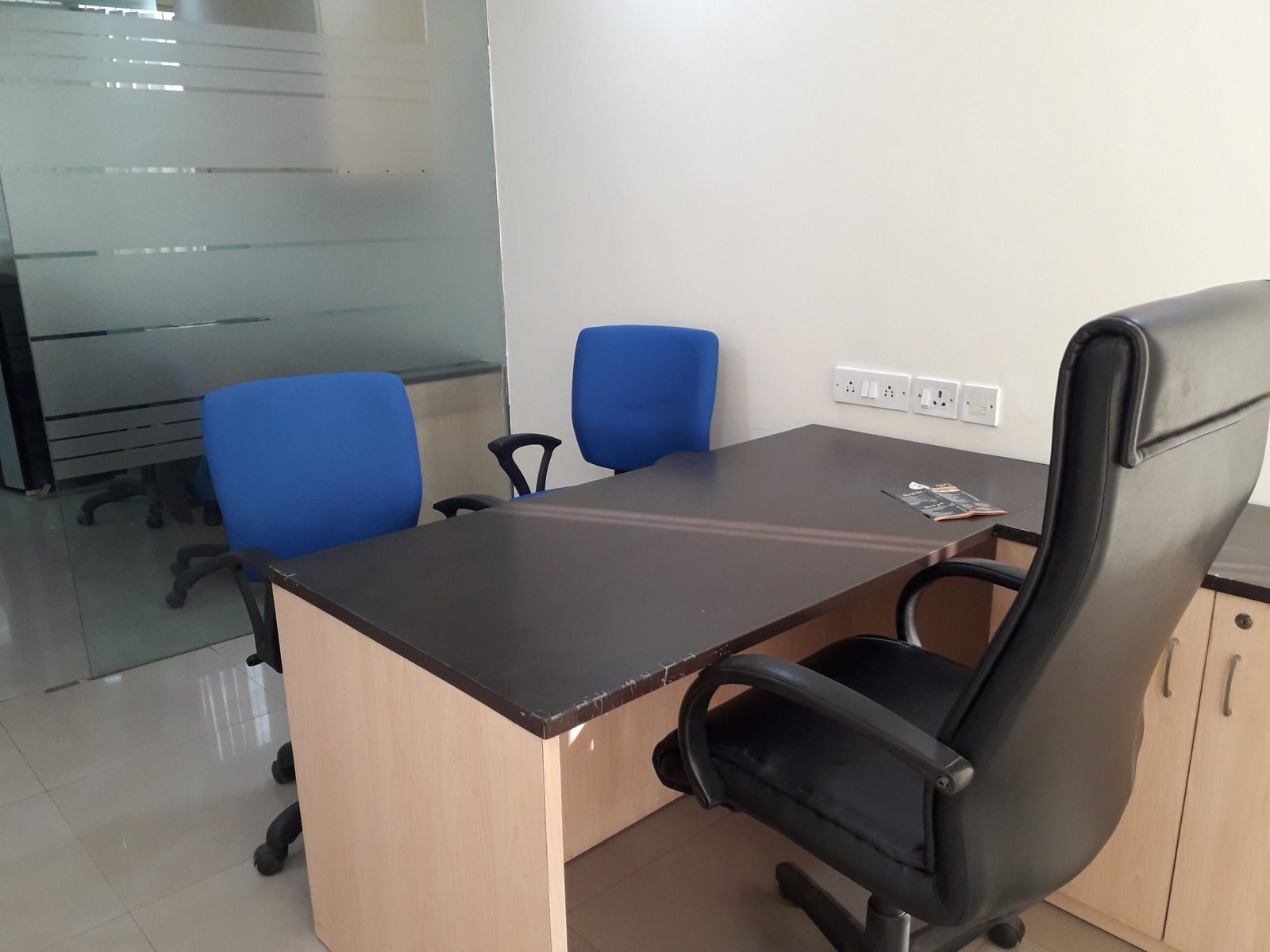 Omaxe Square | Property Dealers in Jasola