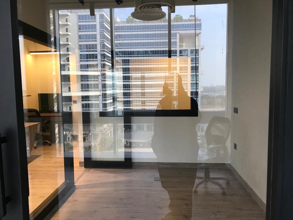 Commercial Property for Sale in DLF Towers near Metro