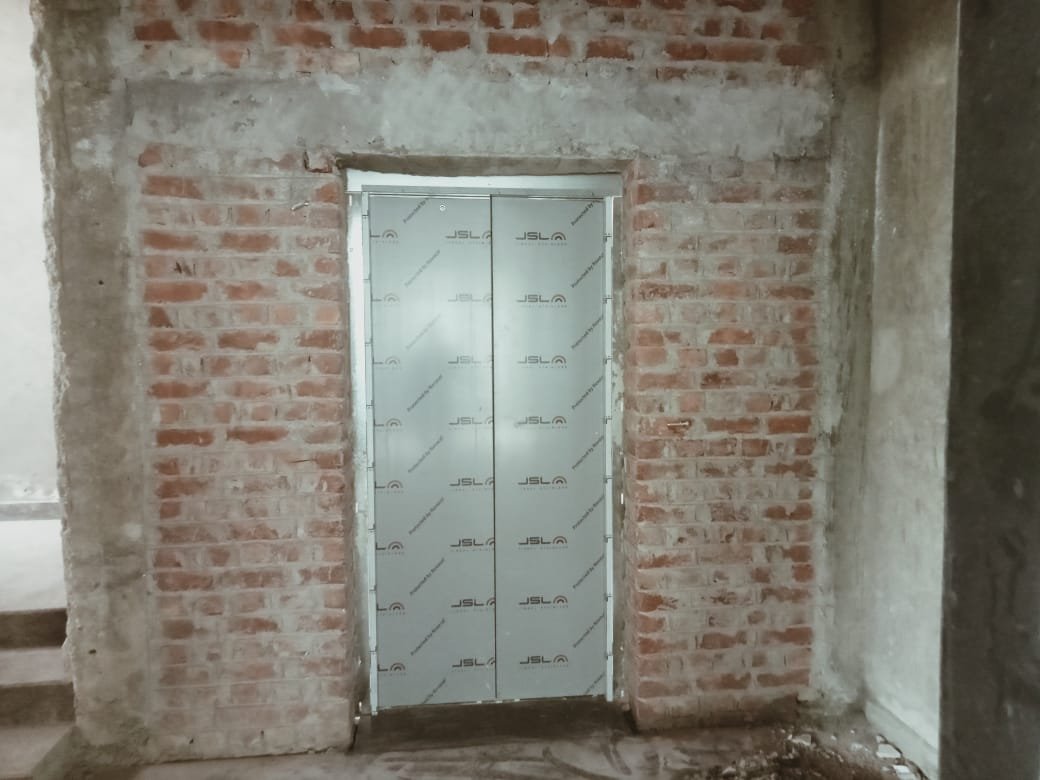 Commercial Property in Okhla Estate