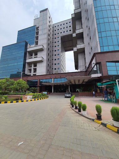 Pre Rented Property in Unitech Signature Towers