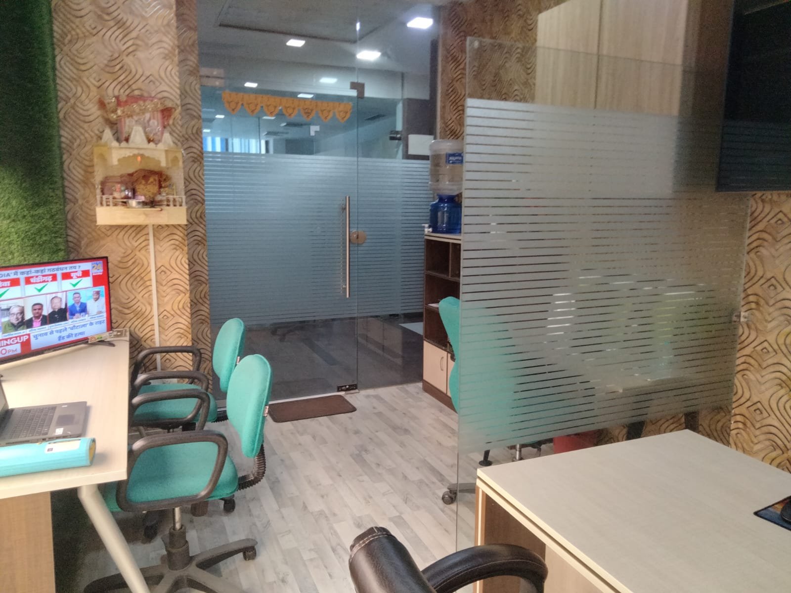 Photo 2