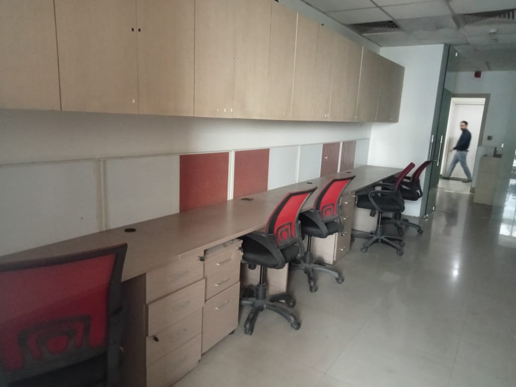 DLF Towers Ready to Move Office Space in Delhi