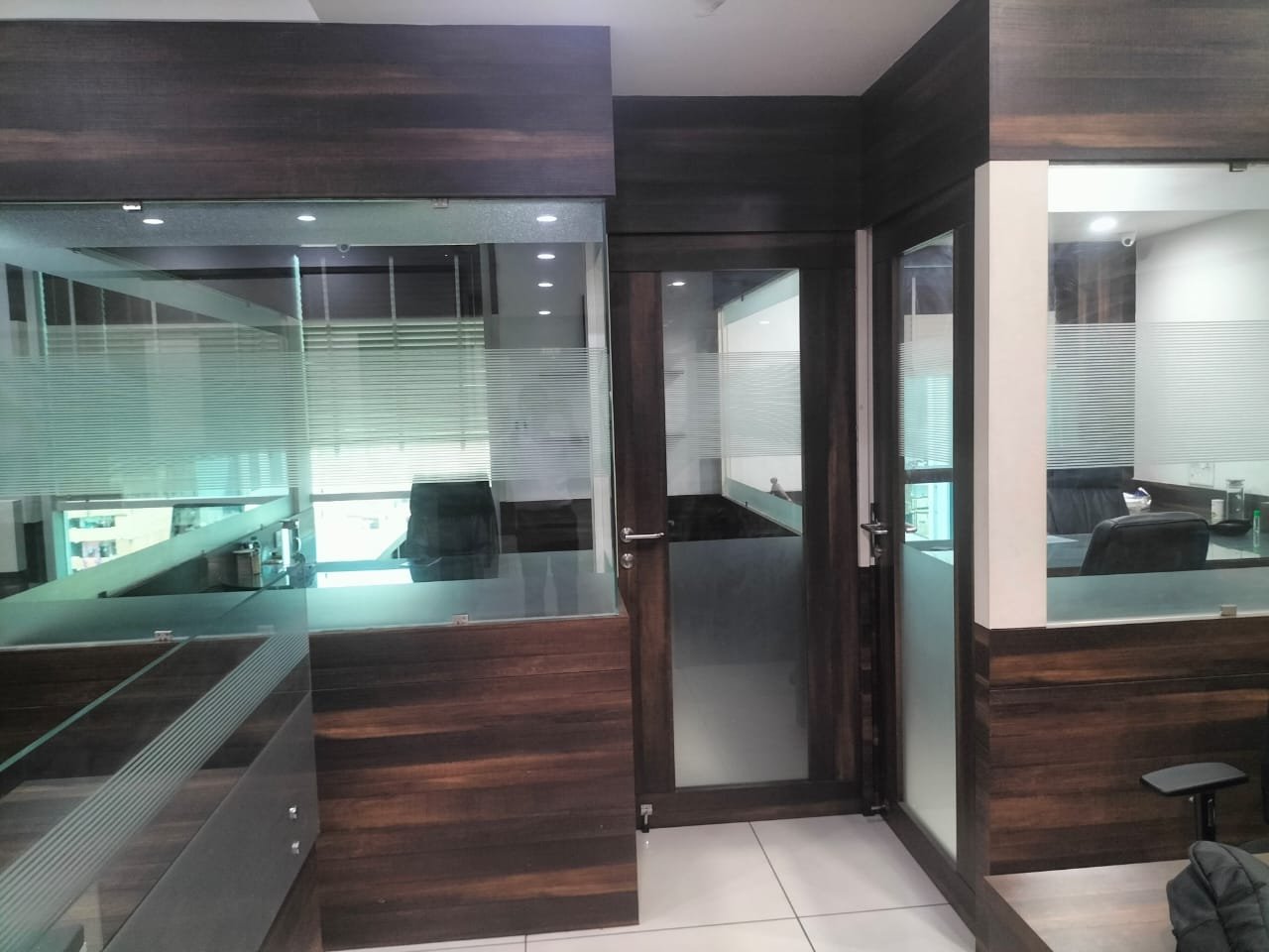 Furnished Office in Okhla | DLF Prime Towers South Delhi