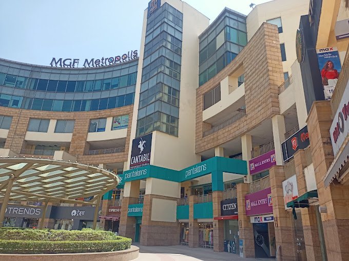 Commercial Retail Space in Gurgaon | MGF Metropolis
