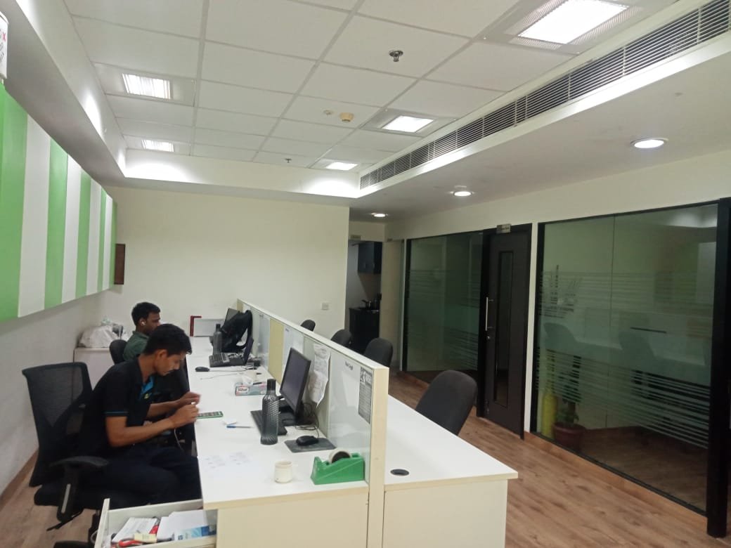 DLF Towers – Office Space near Metro Station