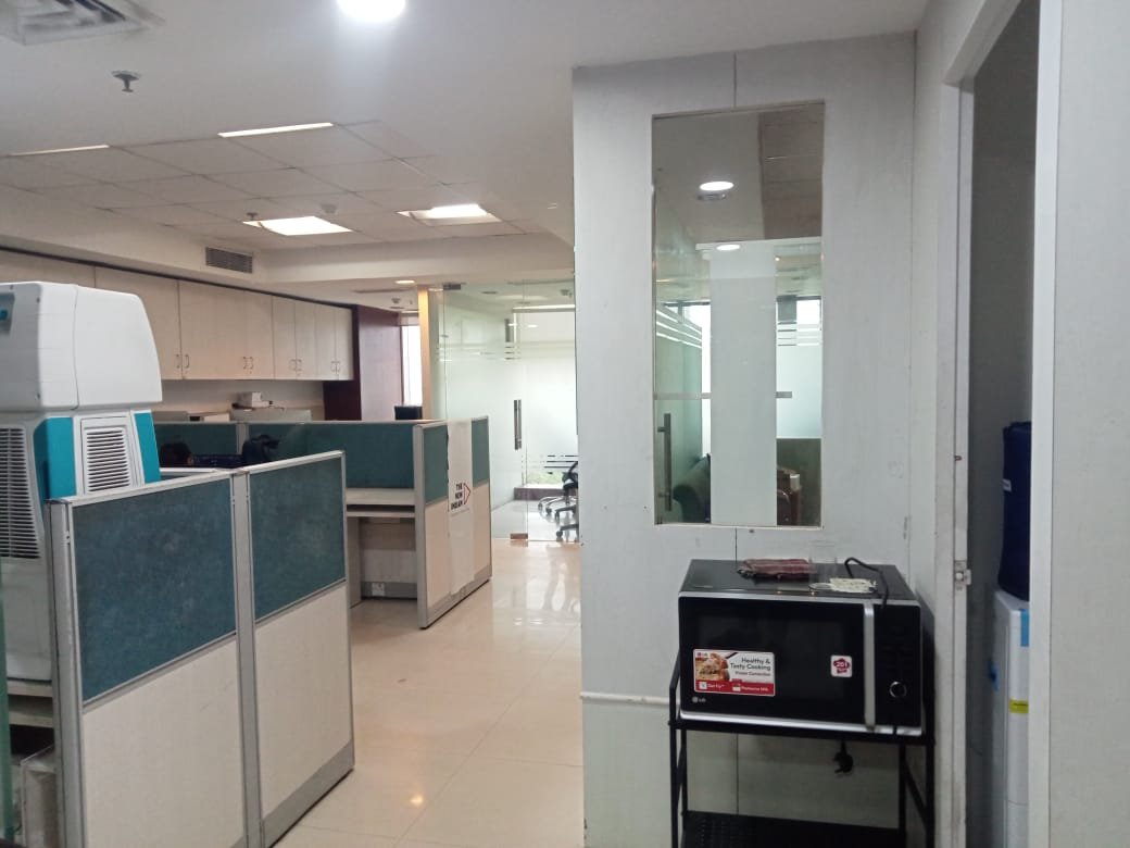 DLF Towers | Office Space near Metro Station