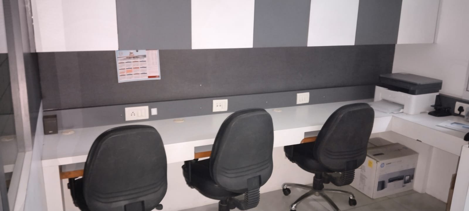 Commercial Office in South Delhi Omaxe Square