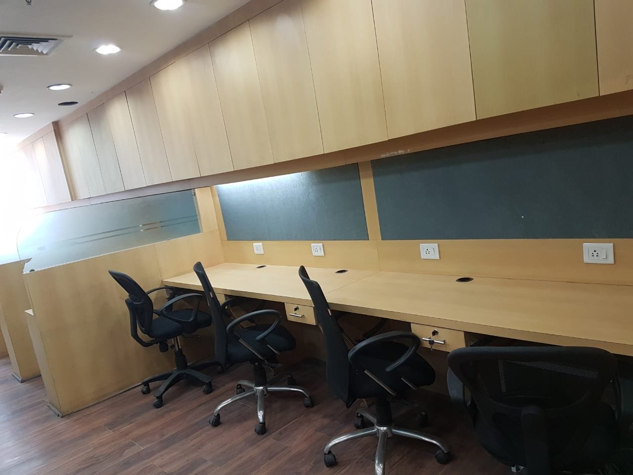 Office in DLF Towers Near Metro Station Delhi