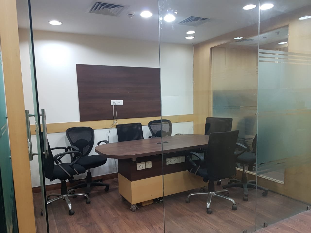 Furnished Office Space for Rent in DLF Towers
