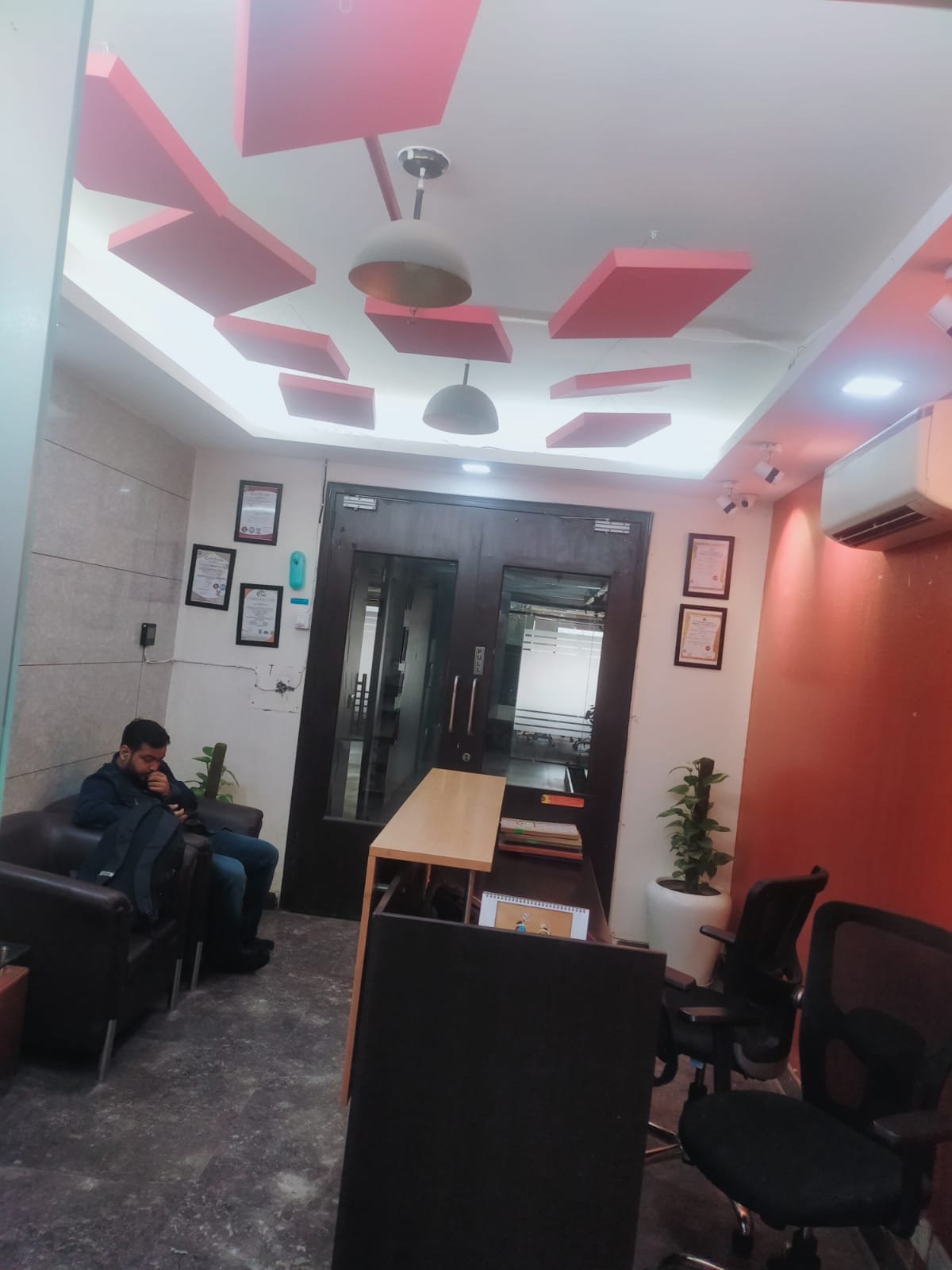 Office Space for Lease in Mohan Estates