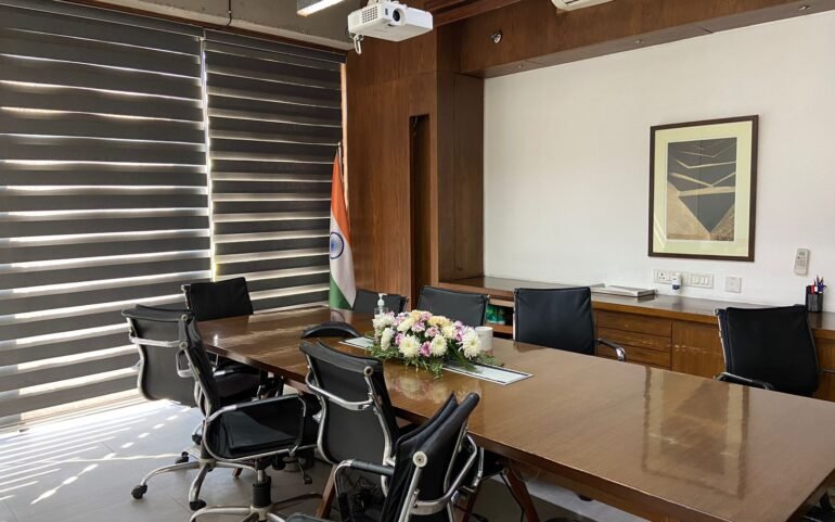 Uppals M6 | Commercial Property in South Delhi