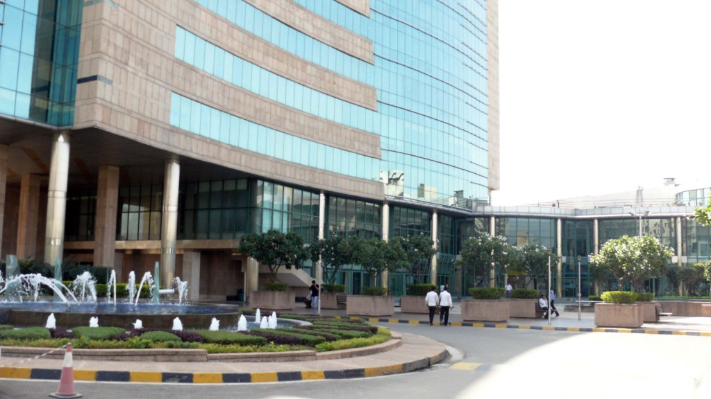 Pre Rented Property for Sale in Gurgaon | Vipul Square