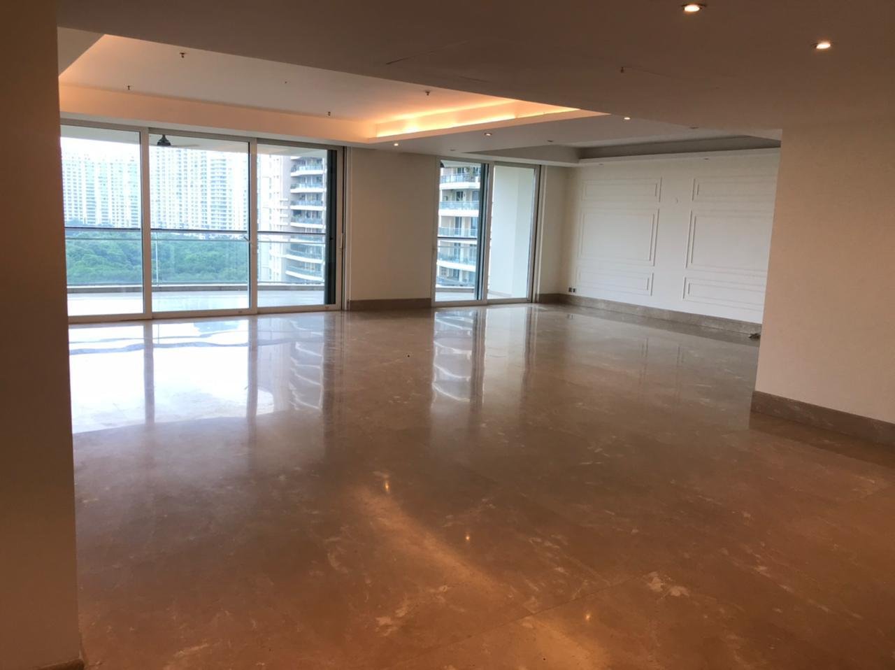Apartment in DLF Magnolias Golf Course Road Gurgaon
