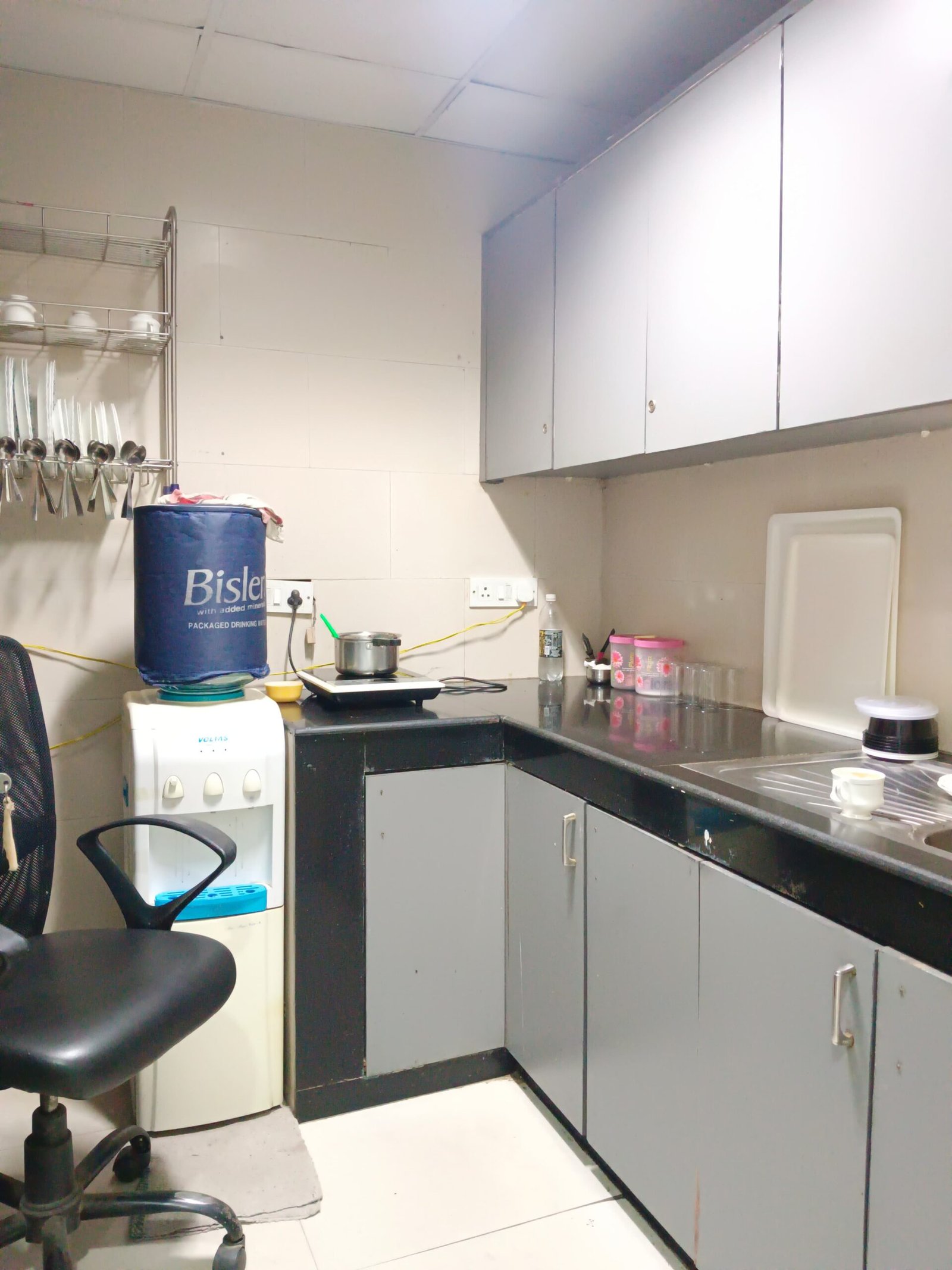 Ready to Move Office In Okhla Estate Near Metro