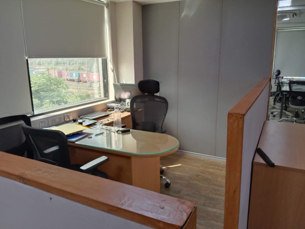 Ready to Move Office Space for Rent on Mathura Road