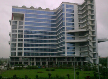Resale Commercial Office in DLF Towers Near Metro Station