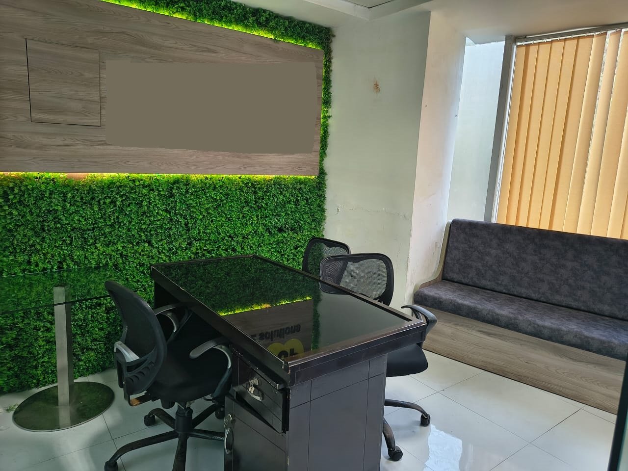 Office Space for Rent in Omaxe Square Jasola