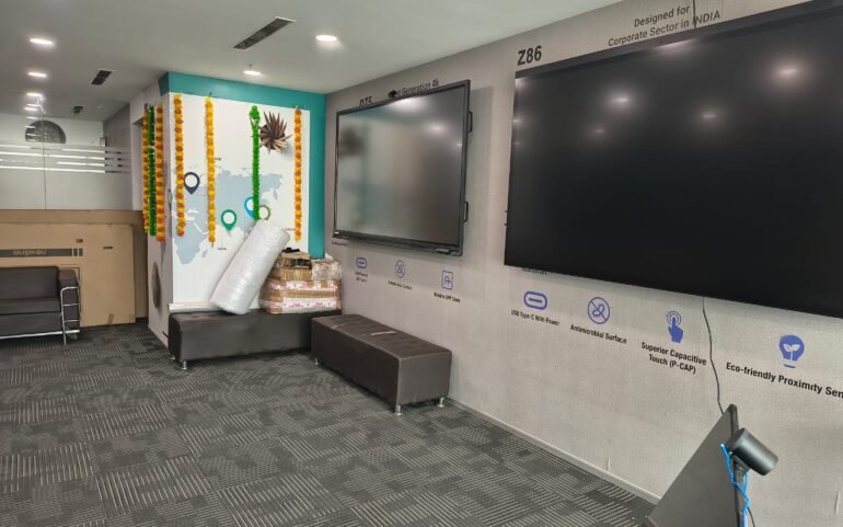 Office Space in Jasola District Centre | DLF Towers