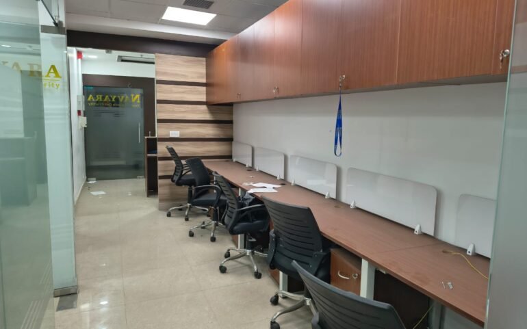 Fully Furnished Office in DLF Prime Towers Okhla