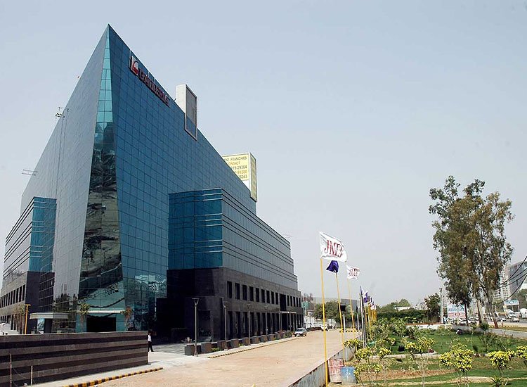 Pre Rented Property for Sale in JMD Galleria