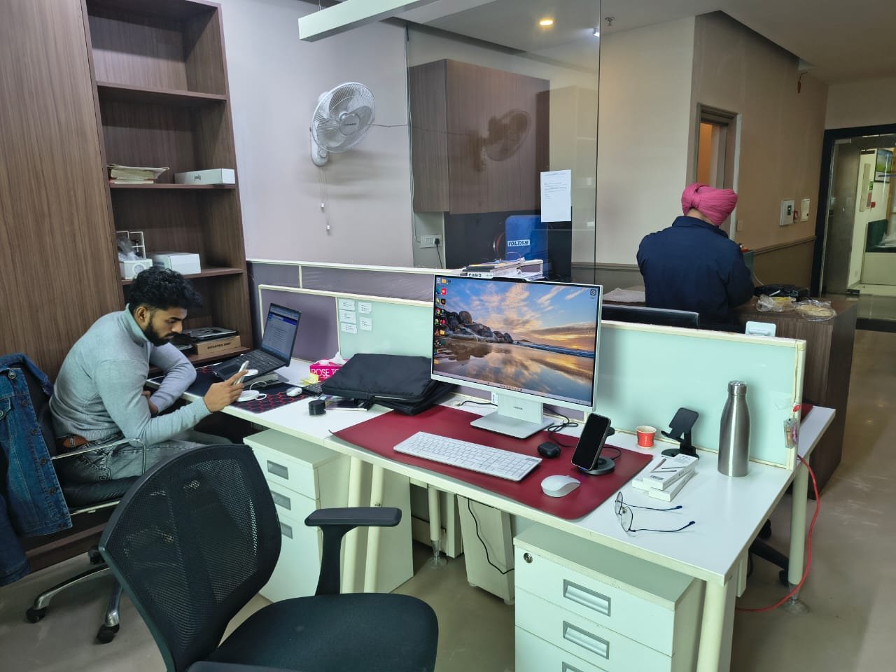 Furnished Office on Lease in DLF Prime Towers