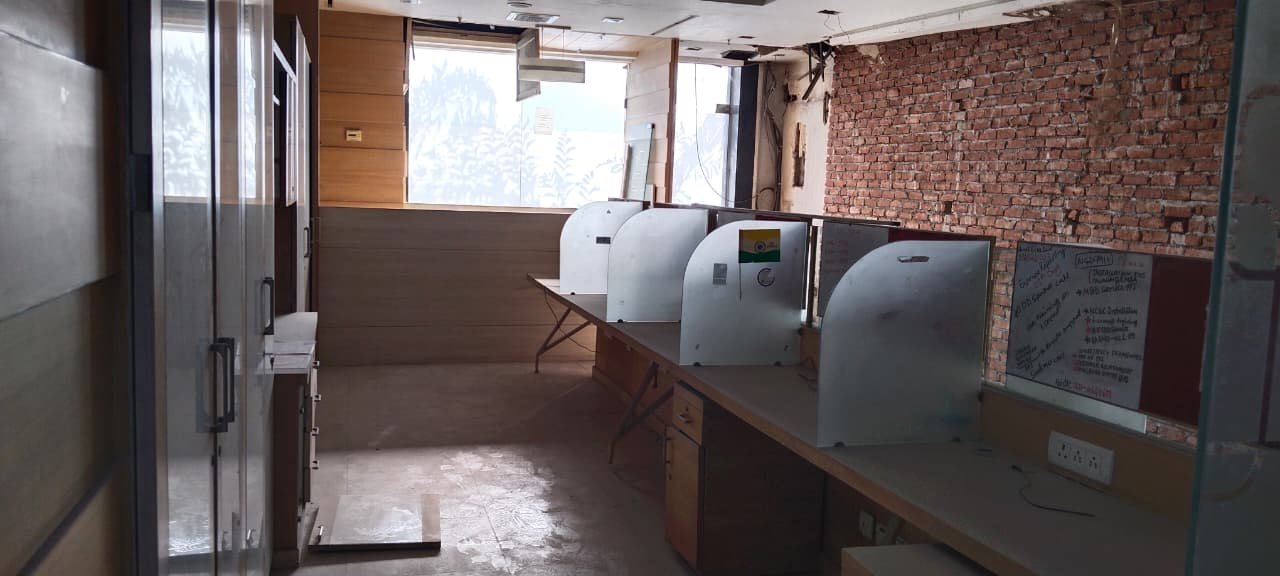 Ready to Move Office Space in Splendor Forum