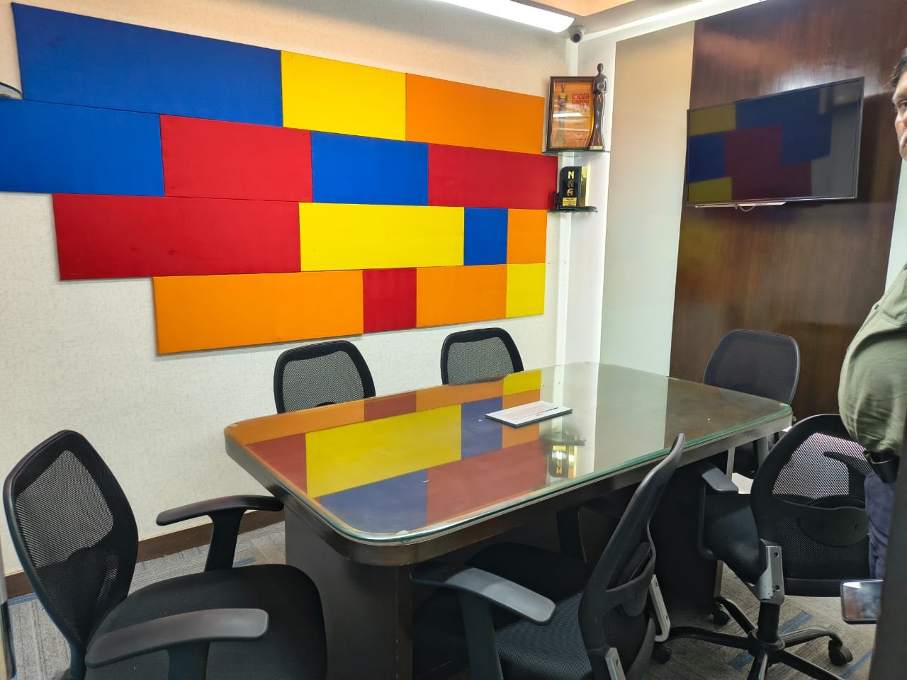 Renting Office Space in Prime Towers Okhla 1 Delhi