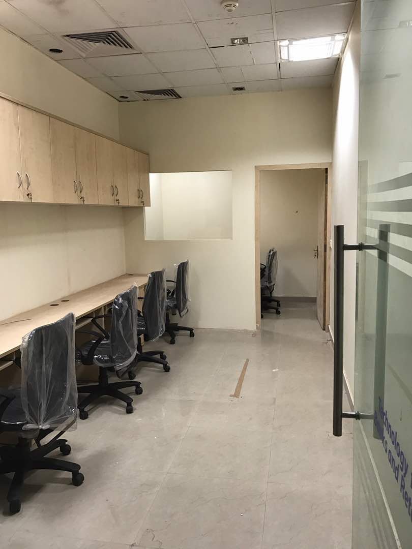 Office in Omaxe Square | Property Dealers in Jasola