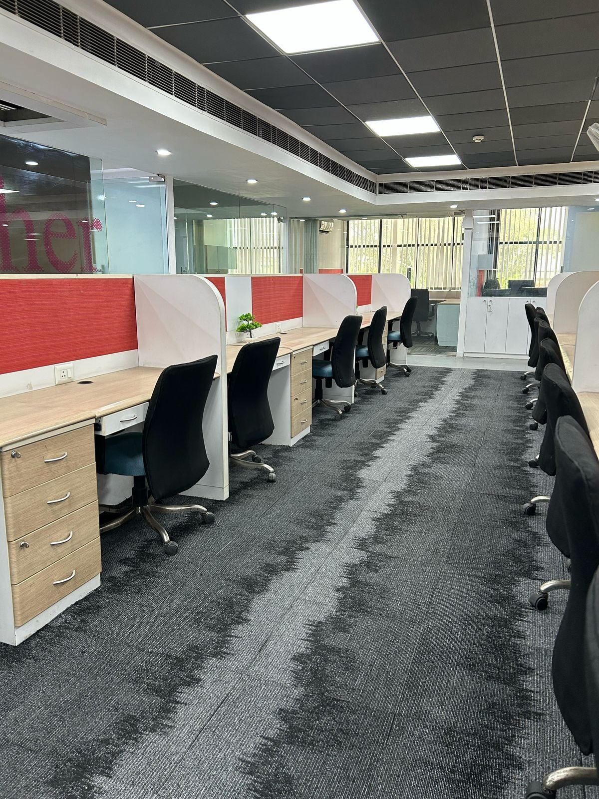 Furnished Office Space for Rent in Mohan Estate South Delhi
