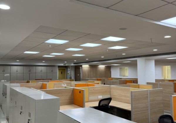 Commercial Office on Lease in Okhla Estate near Metro